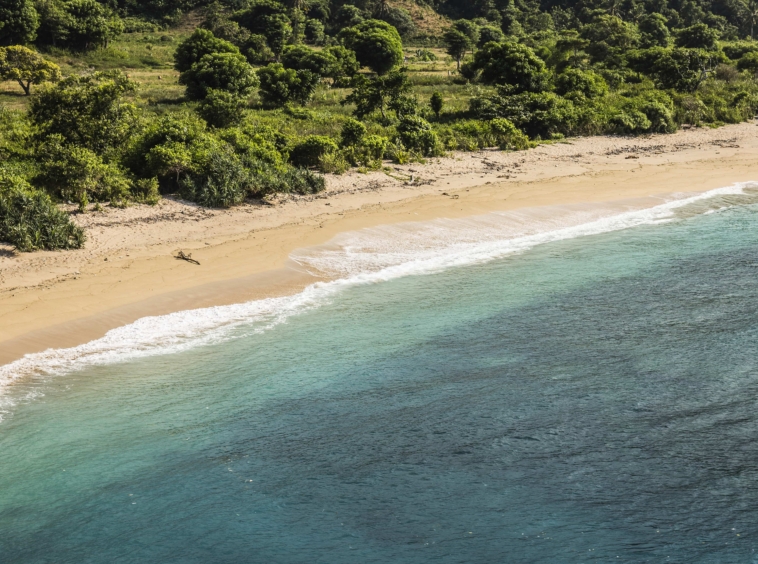 land for sale beach front at Mawi